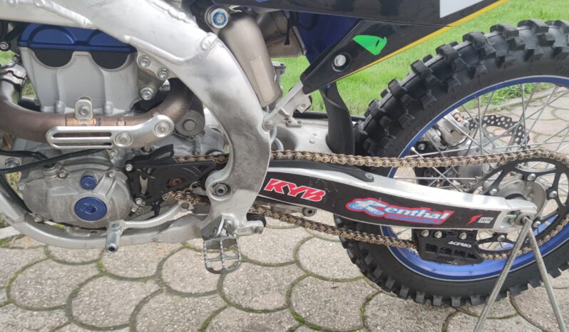 YAMAHA YZ250F 2022 pieno